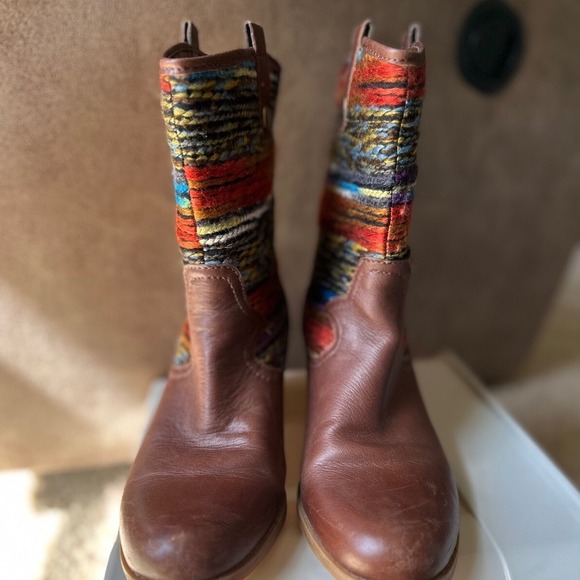 Bandolino Leather Western Ankle Boots Colorful Woven Accent Size 8.5M‎ - Picture 5 of 9